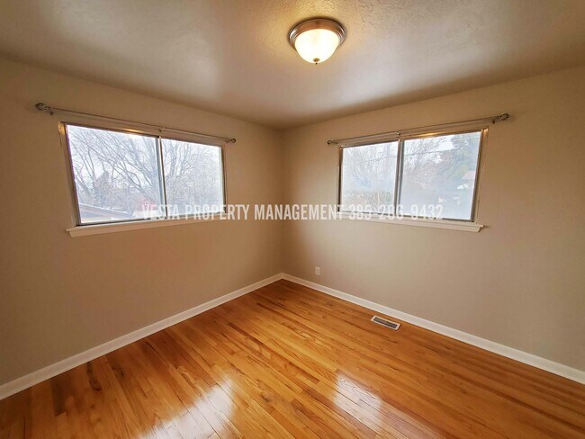 Building Photo - 1380 3rd St