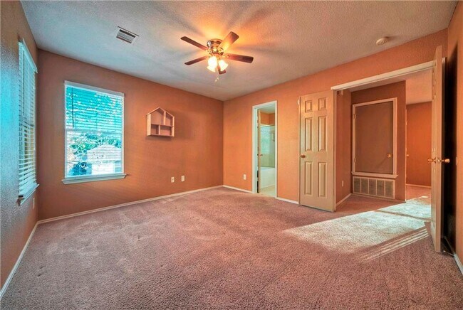 Building Photo - 14329 Teacup Ln