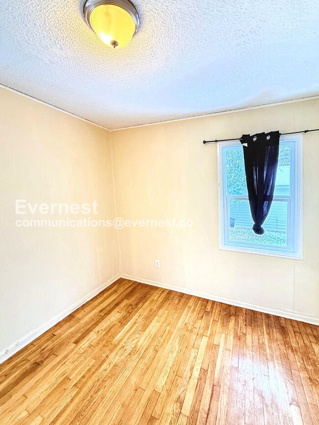 Building Photo - 19449 W Chicago