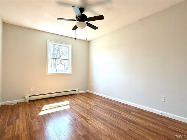 Building Photo - 14 Pond Path