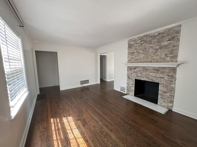 Building Photo - 7110 Woodson St