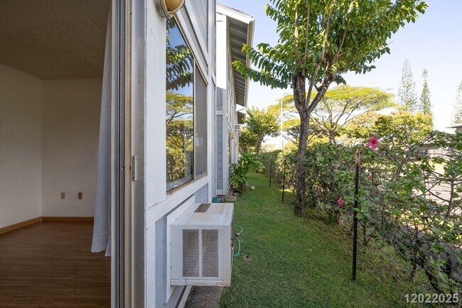 Building Photo - 95-1013 Ainamakua Dr #71