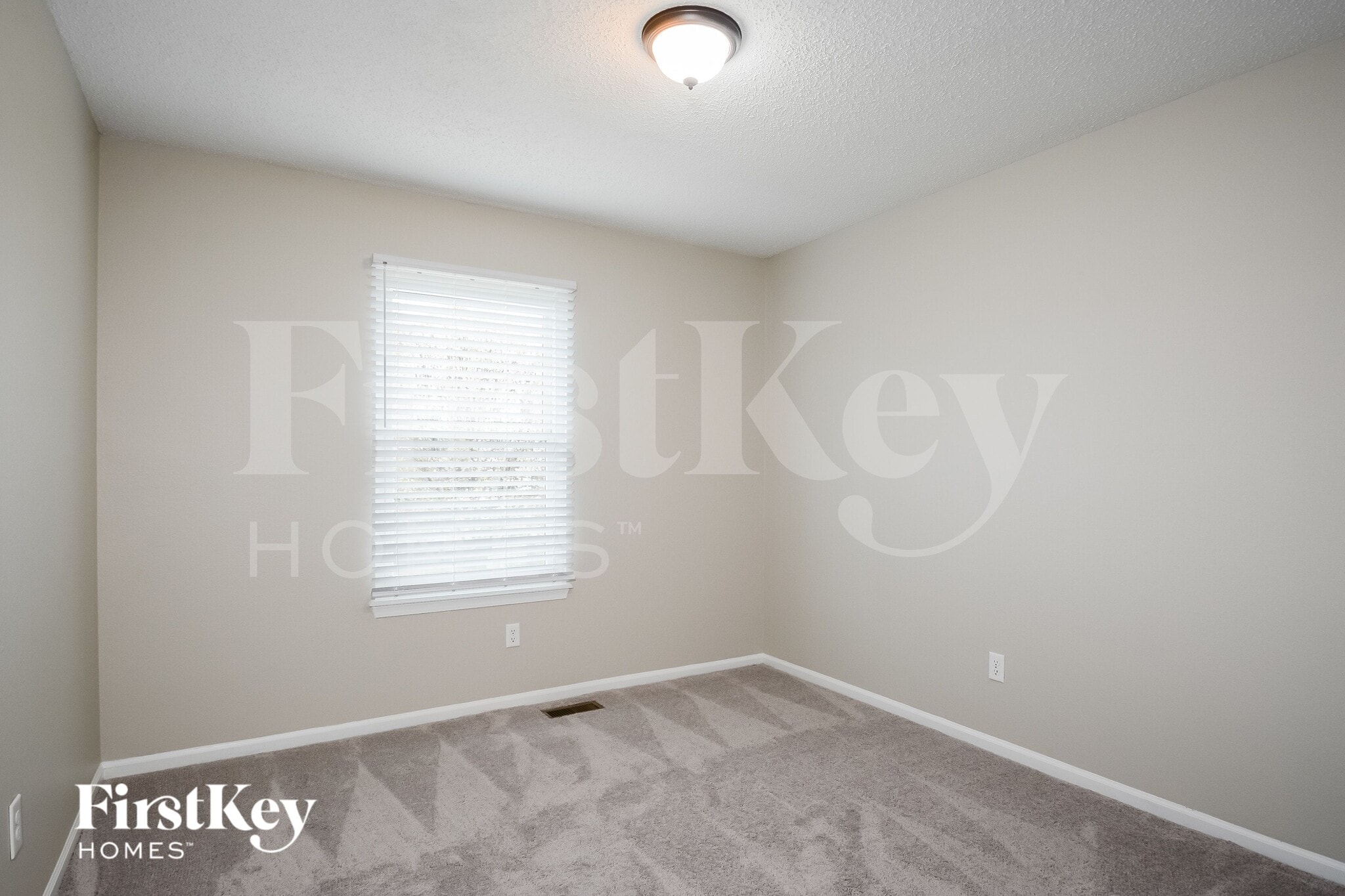 Building Photo - 2005 Rosedale Ct