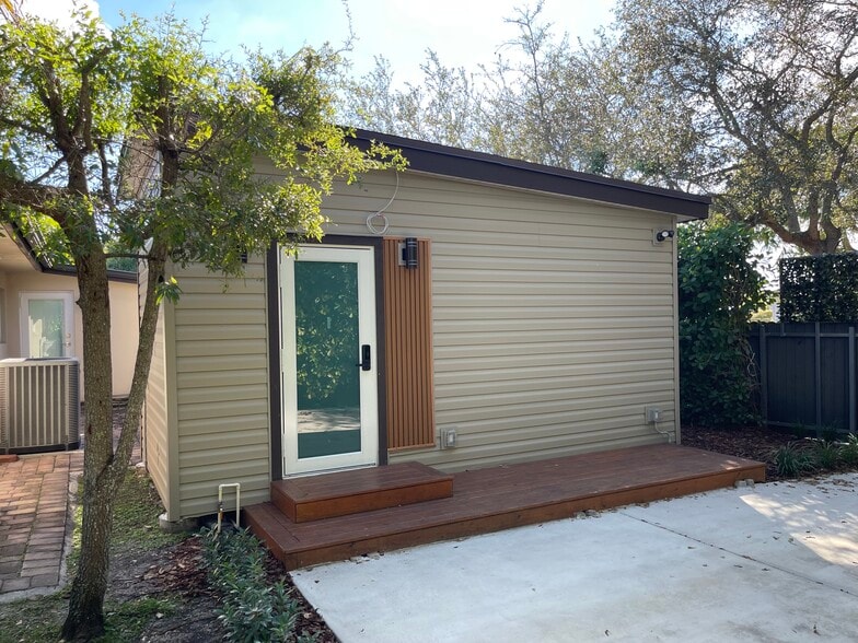 Building Photo - 9131 SW 18th Ter