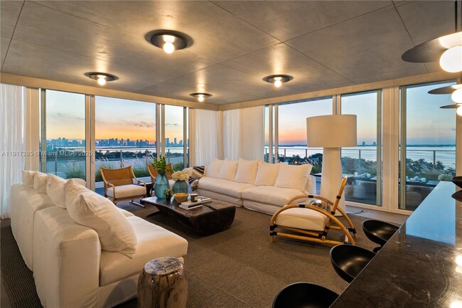 Building Photo - 4701 Meridian Ave