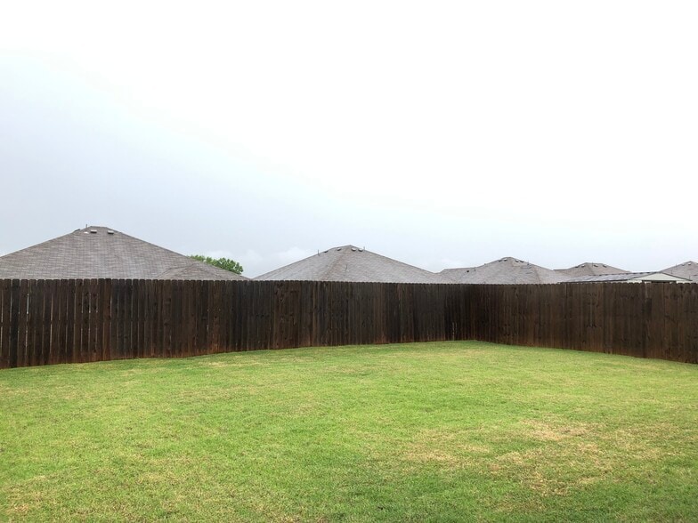 Building Photo - 2912 Sun Berry Way
