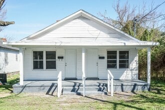 Building Photo - 1220 Battle St