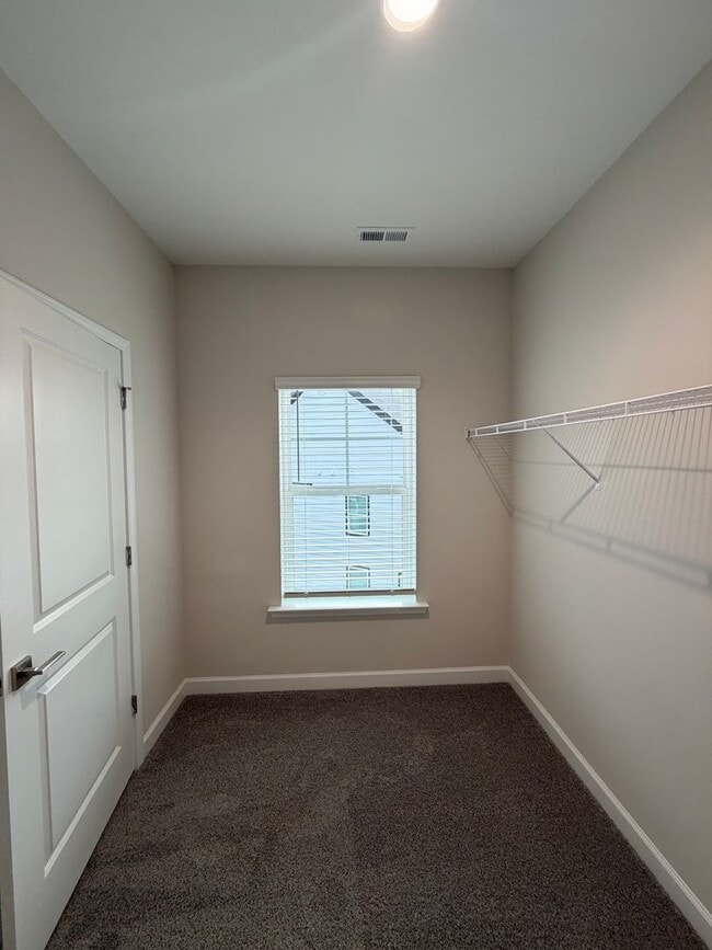 Building Photo - BRAND NEW TOWNHOMES AVALIABLE NOW