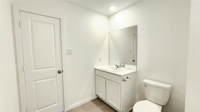 Building Photo - 28759 Texas Plns Dr