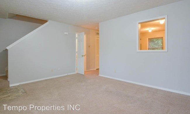 Building Photo - 1375 W Allen St