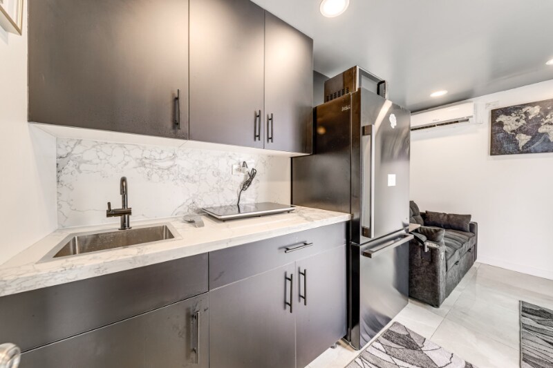 Building Photo - 3609 SW 58th Ave