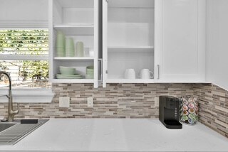 Building Photo - 211 S 5th St