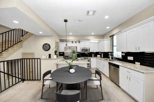 Building Photo - 4510 Inker St