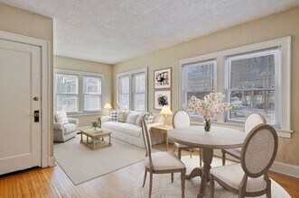 Building Photo - 240 N Irving Ave