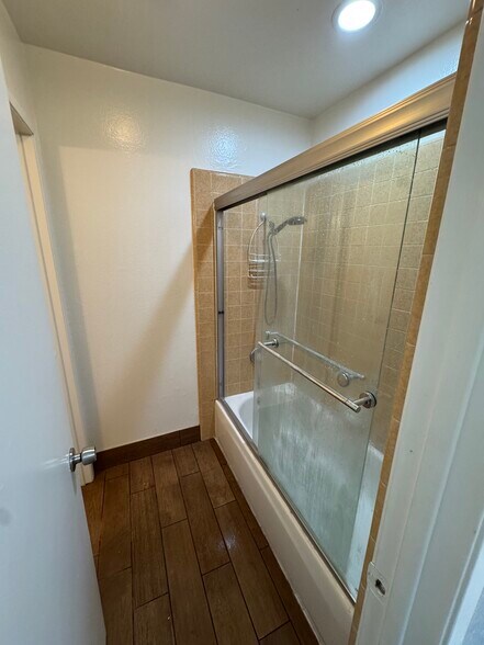 Building Photo - 7741 Newman Ave