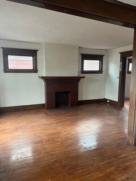 Building Photo - 426 W Delavan Ave