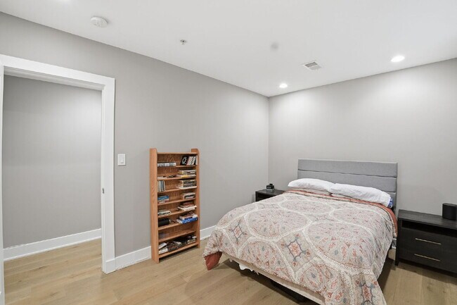 Building Photo - Boutique Condo Near Shaw Metro & Bloomingdale