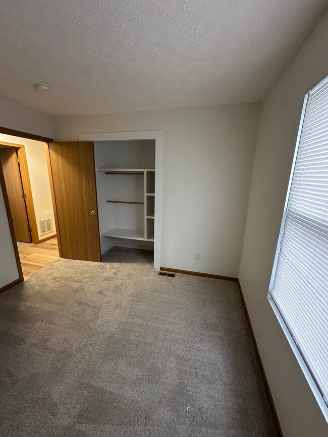 Building Photo - 9153 Constitution Ave