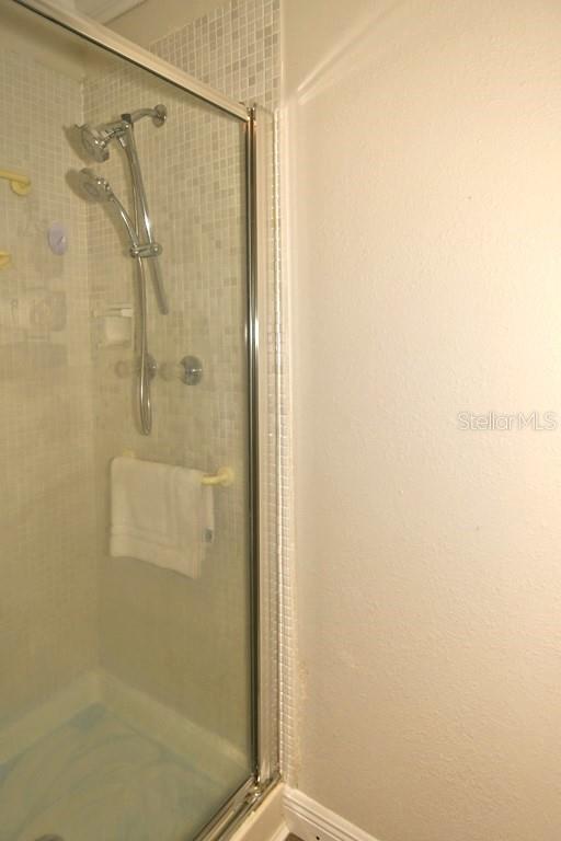 Building Photo - 1811 Bedford Ln