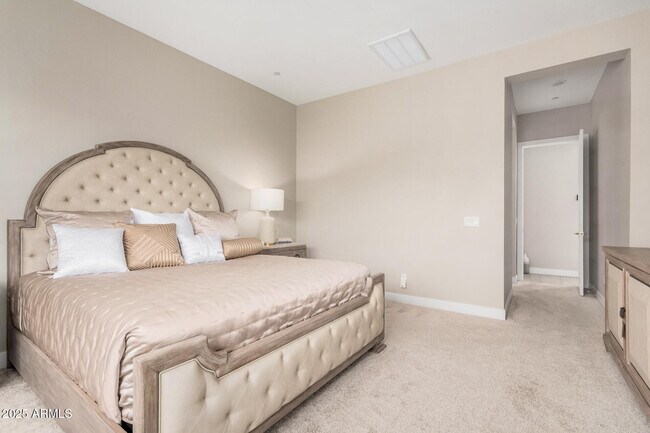 Building Photo - 1882 N 140th Dr