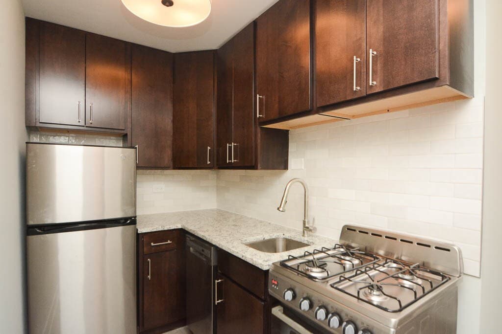 Building Photo - 450 W Barry