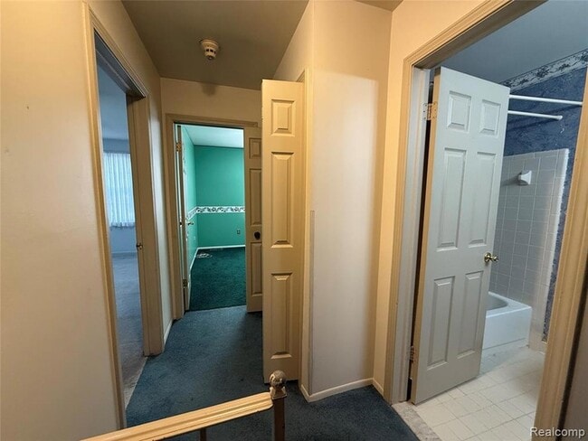 Building Photo - 15817 Charleston Dr