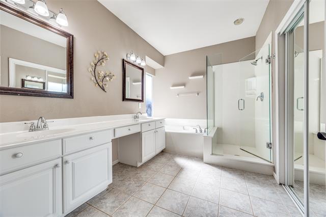 Building Photo - 300 Parkhurst Ln