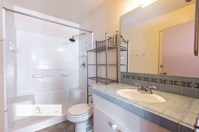 Building Photo - Beautiful 3-Bedroom Home with Pool in Diamond Bar!