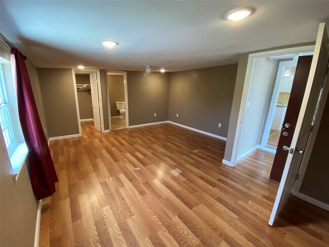 Building Photo - 205 Rd 3401