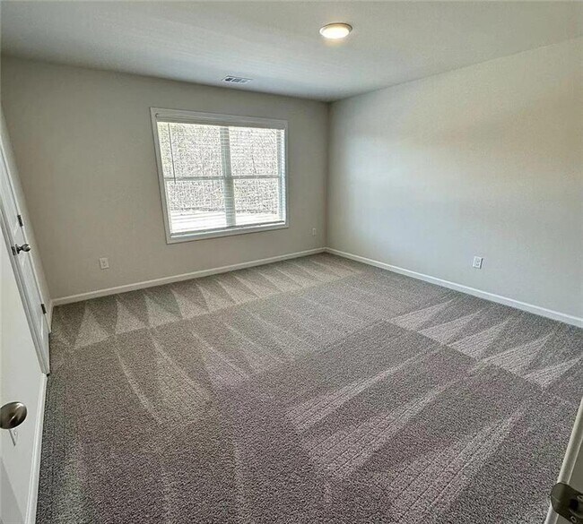 Building Photo - 1850 Silver Crst Wy