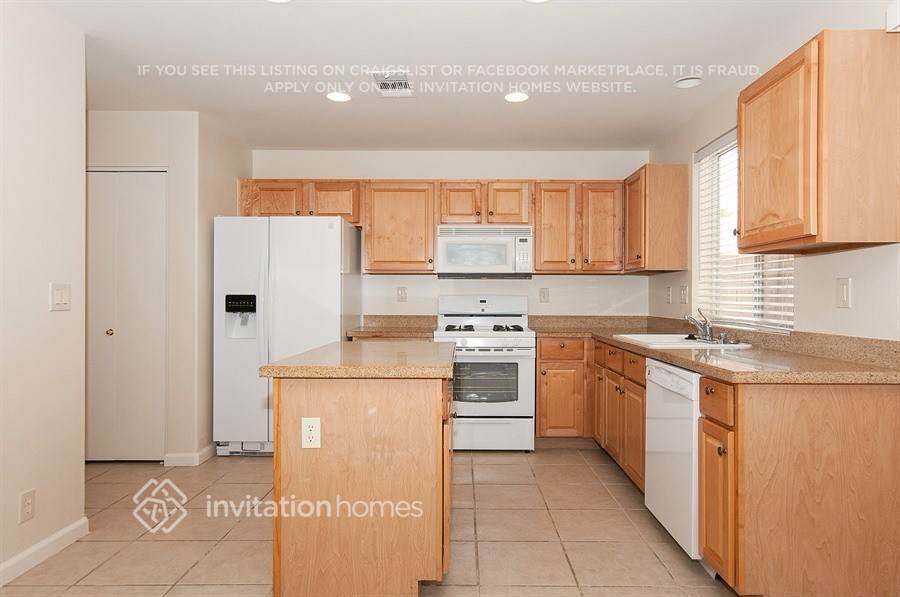 Building Photo - 8117 Chevoit Ct