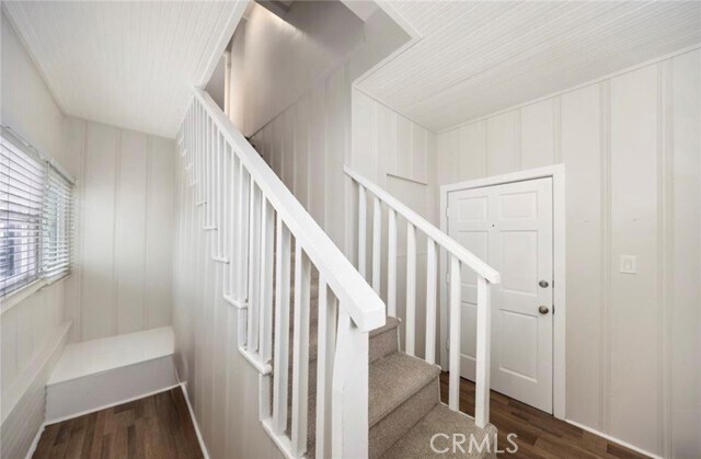 Building Photo - 456 Linden Ave
