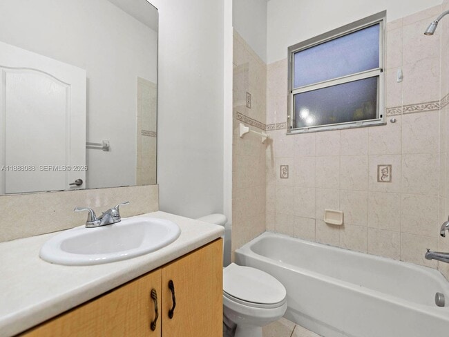 Building Photo - 2247 Portofino Ave