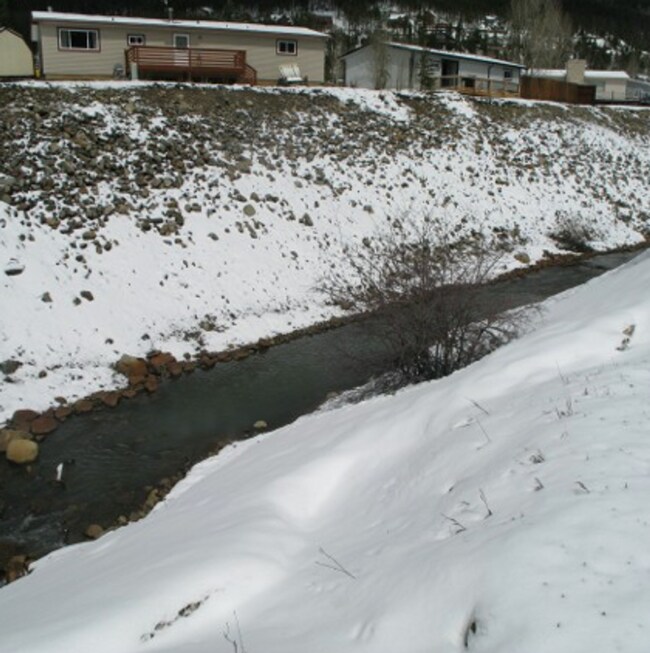 Building Photo - 3 Bedroom, 2 Bath Home in French Creek!  N...