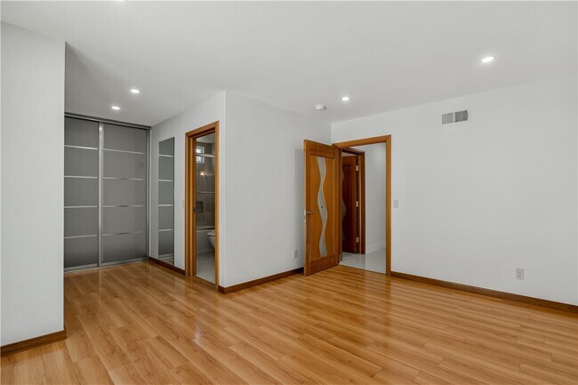 Building Photo - 27301 Via Avila