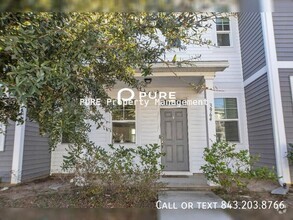 Building Photo - SPECIAL: $300 Off One Month of Rent! Charm...