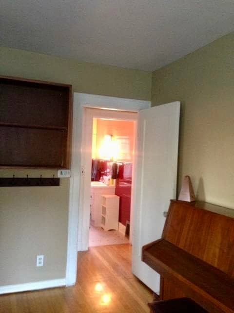 Building Photo - 726 Governor Stevens Ave SE