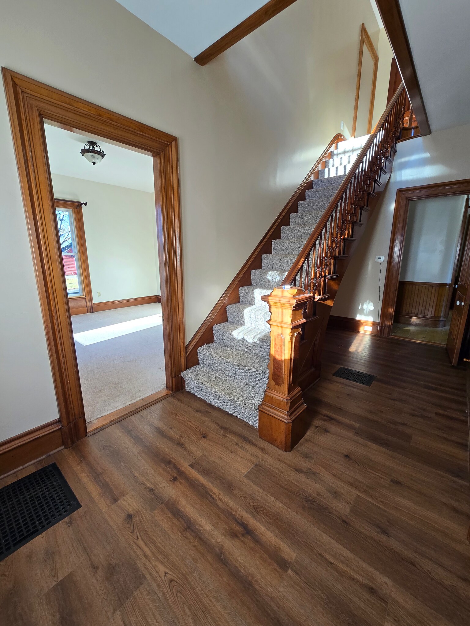 Stairs - 281 Pembroke St