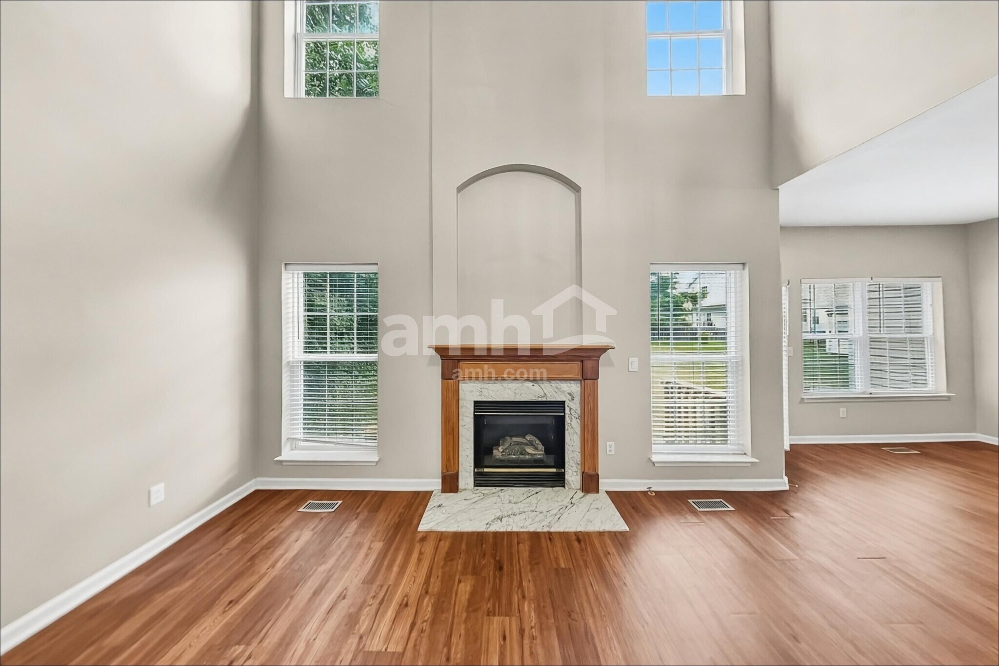Building Photo - 204 Annesbury Ln
