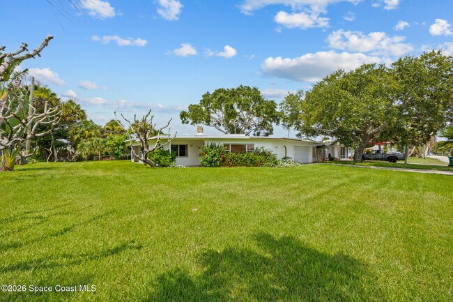 Building Photo - 485 N Shore Dr