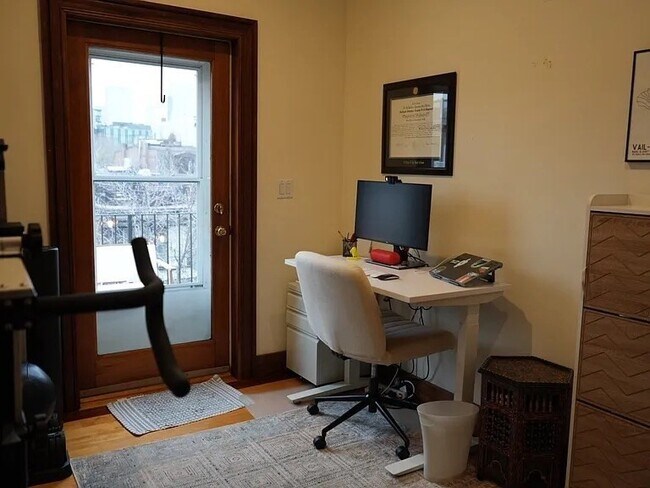 Building Photo - 11 Milford St