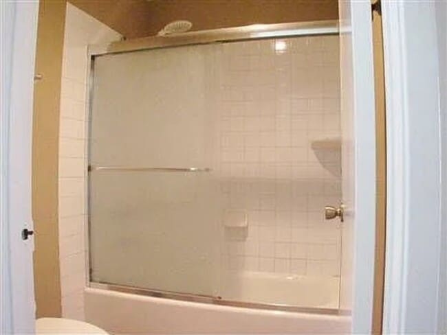 Building Photo - 450 W Vermont Ave