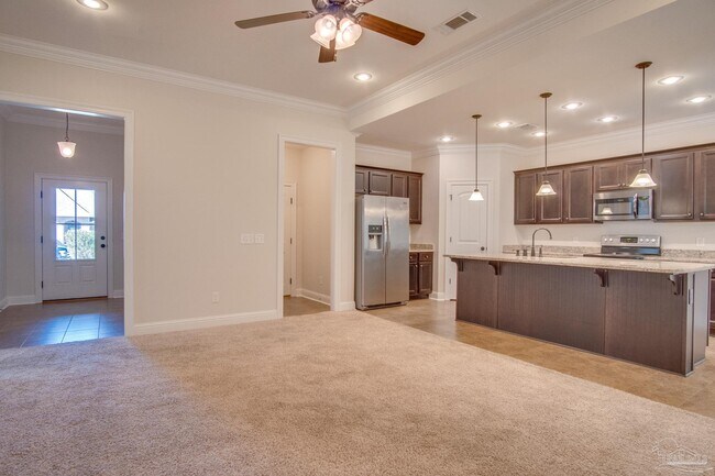 Building Photo - 4865 Spears St