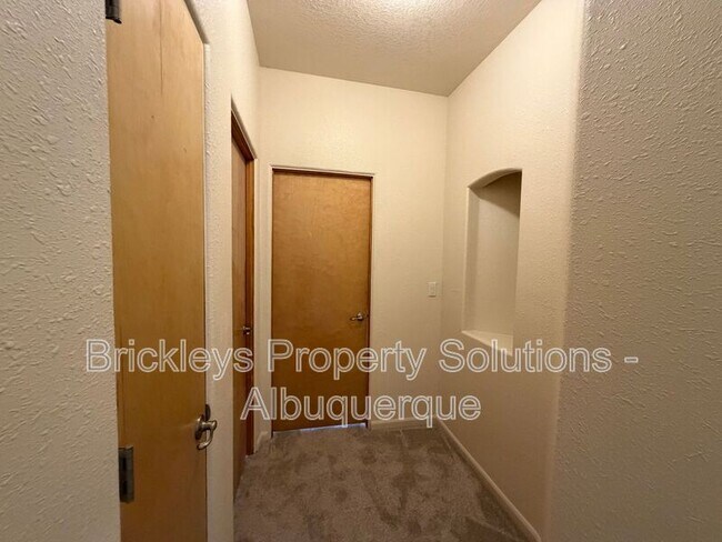 Building Photo - 1612 3rd St SW