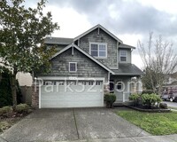 Building Photo - Beautiful 4 Bedroom 3 Bath In The Saddle C...