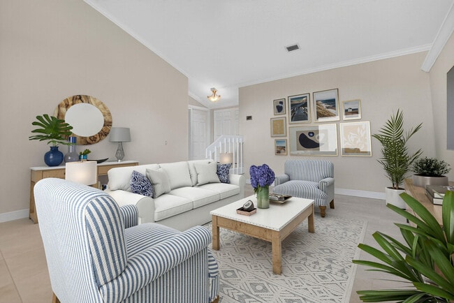 Building Photo - 661 Hollows Cir