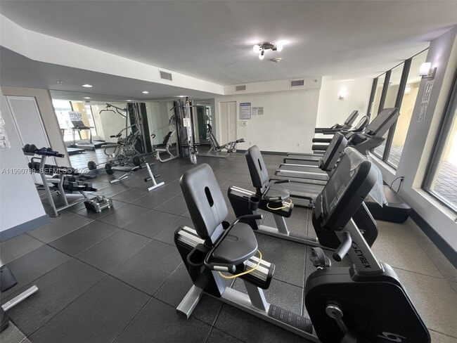 Building Photo - 4242 NW 2nd St