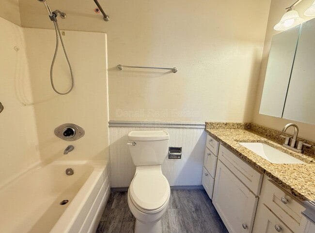 Building Photo - 6742 N 43rd Ave