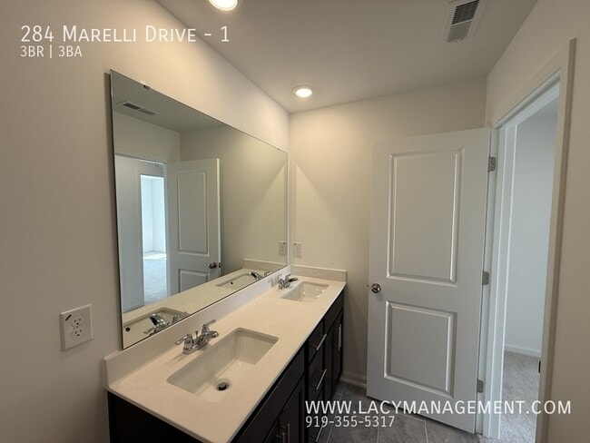 Building Photo - 284 Marelli Dr