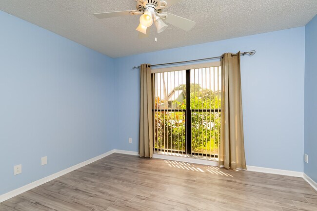 Building Photo - 4166 Gator Trace Villas Cir